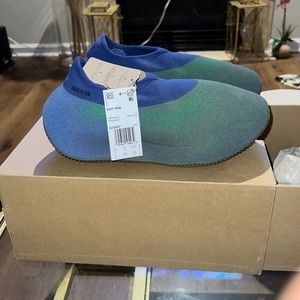 Yeezy knit RNR very clean 1 time where